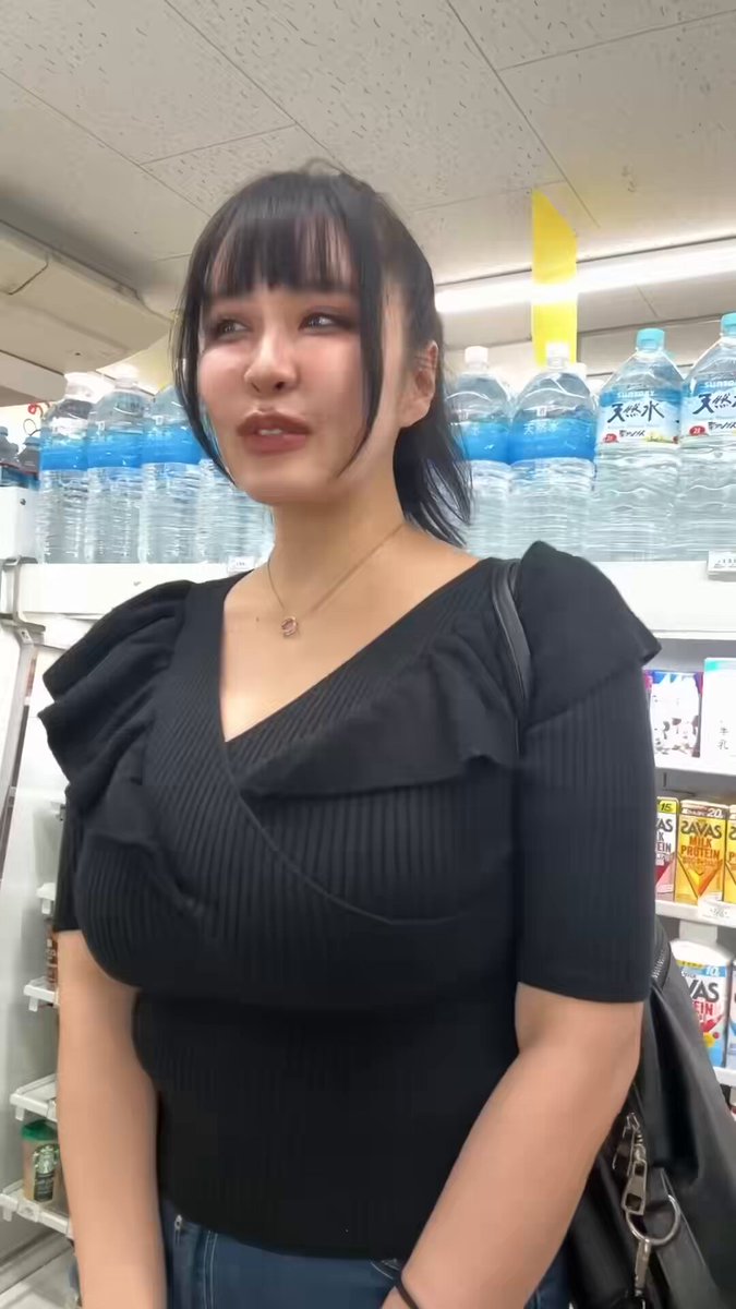 小学生の息子がいるＫカップ母ちゃん、やばすぎるってこの身体