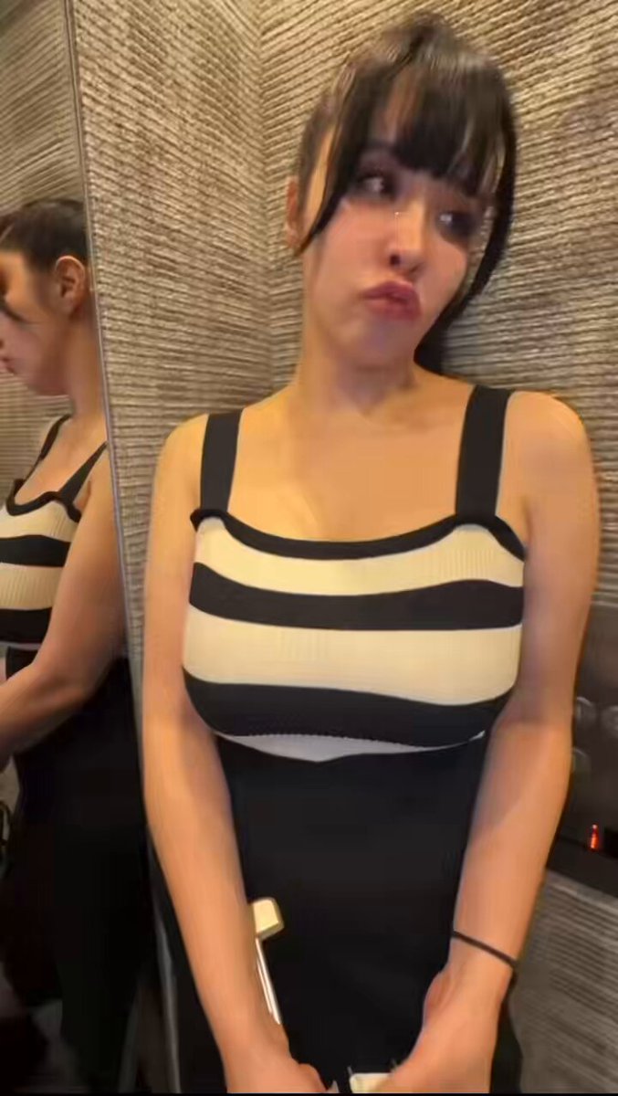 Kカップ女子さん、ＮＯぶらはあかんのよww