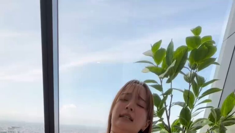 左の完全に見えてるじゃん