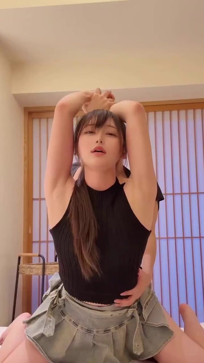 爆美女の元カノがXで流れてきて裏垢女子
「るな組(Runa)」をやってることが判明
↓
DM送ってみたら僕も裏垢男子やってるのがバレてお互い気まずくなる
↓
会ってみたら意外と楽しくて盛り上がる
↓
なぜかハメ撮りを撮る流れになる
↓
本日19時、ファンクラブでハメ撮り公開
